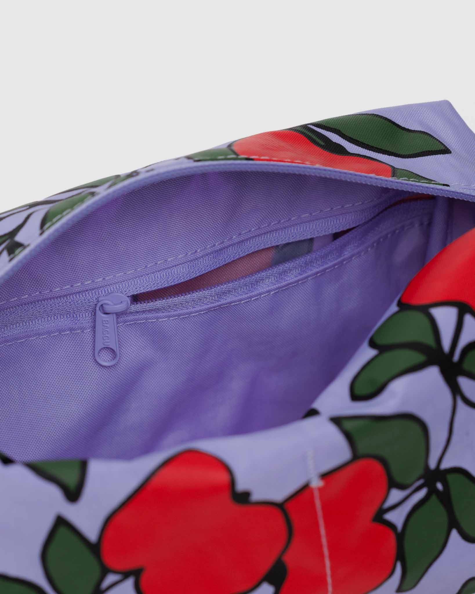BAGGU Apple Tree dopp kit | BAGGU | Toiletry + Washbag