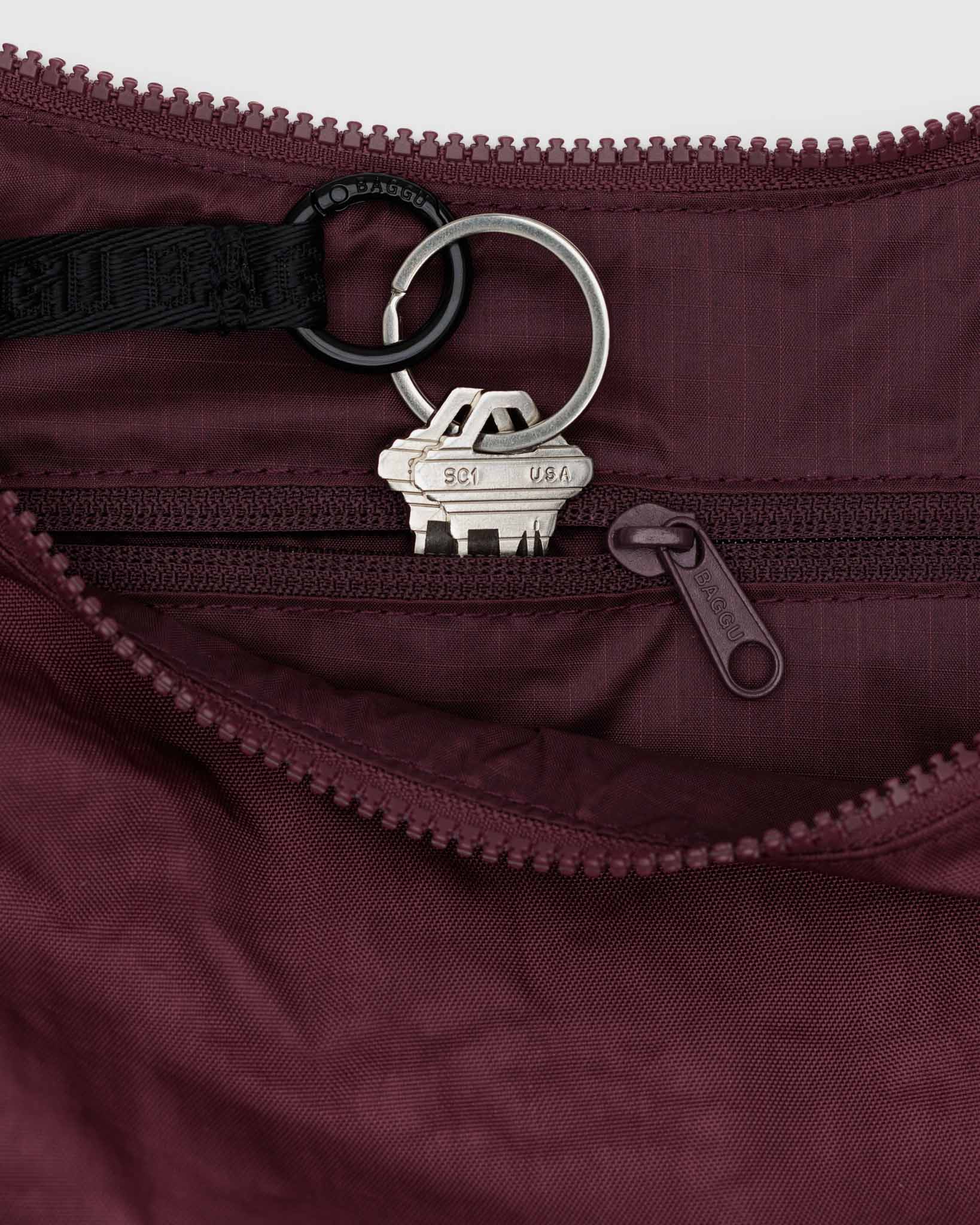 BAGGU Mahogany medium nylon crescent bag | BAGGU | Crossbody Bag