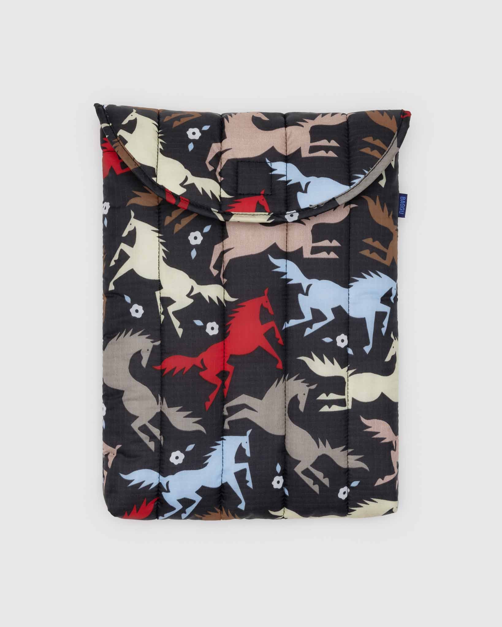 BAGGU Horse Cut-Outs puffy laptop sleeve 13"/14" | BAGGU | Laptop + Tablet Sleeves