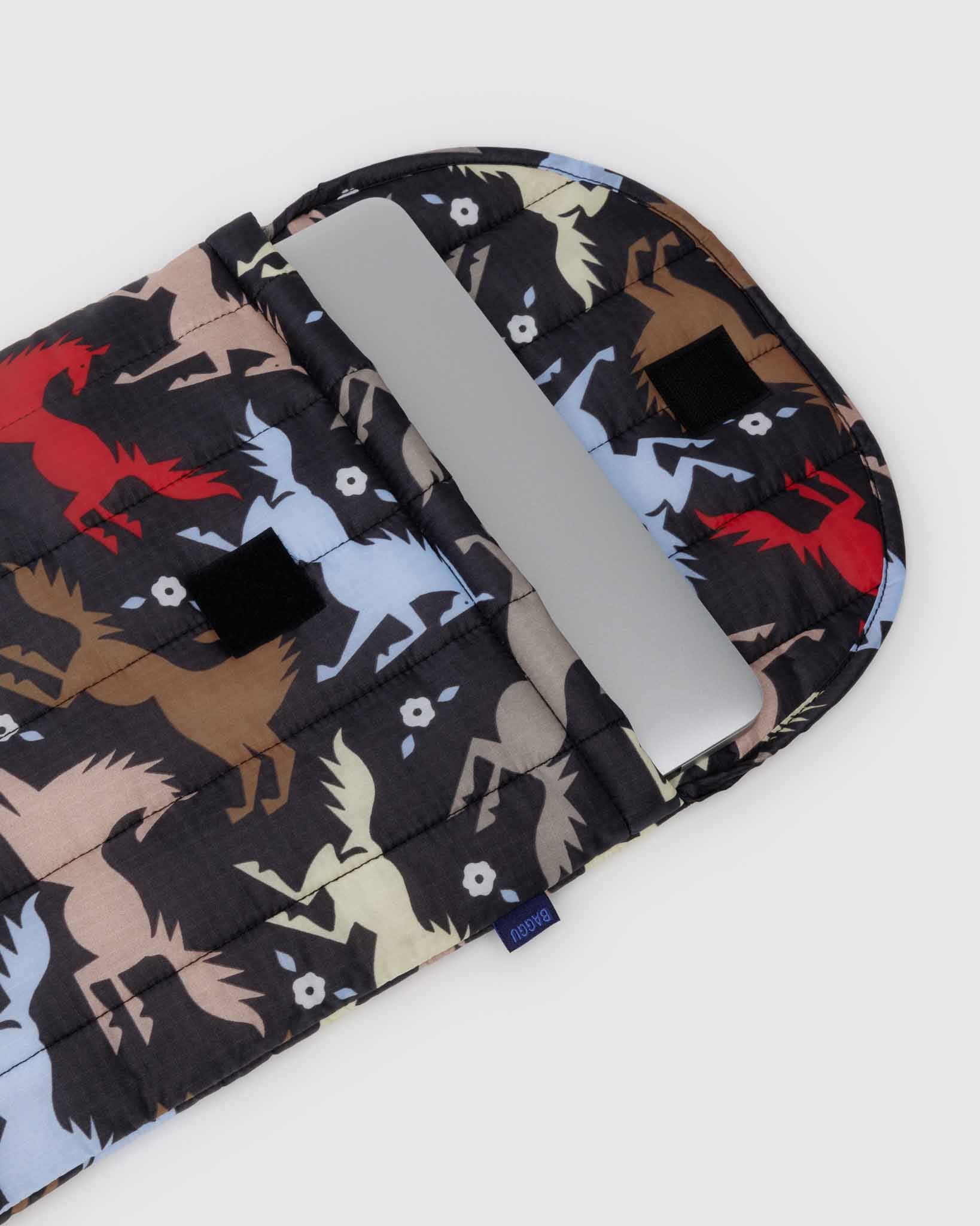 BAGGU Horse Cut-Outs puffy laptop sleeve 16" | BAGGU | Laptop + Tablet Sleeves
