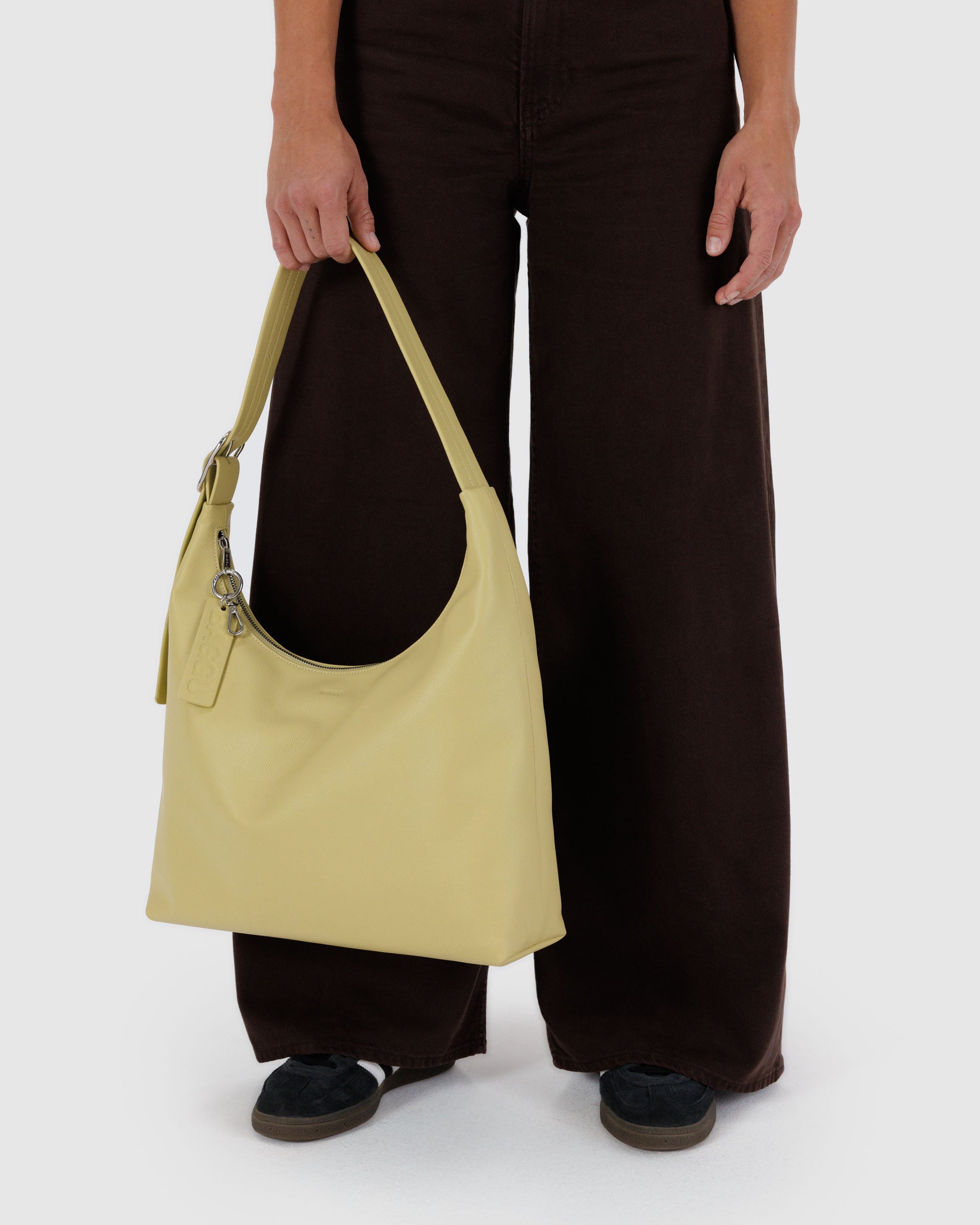 Straw Recycled Leather Shoulder Bag