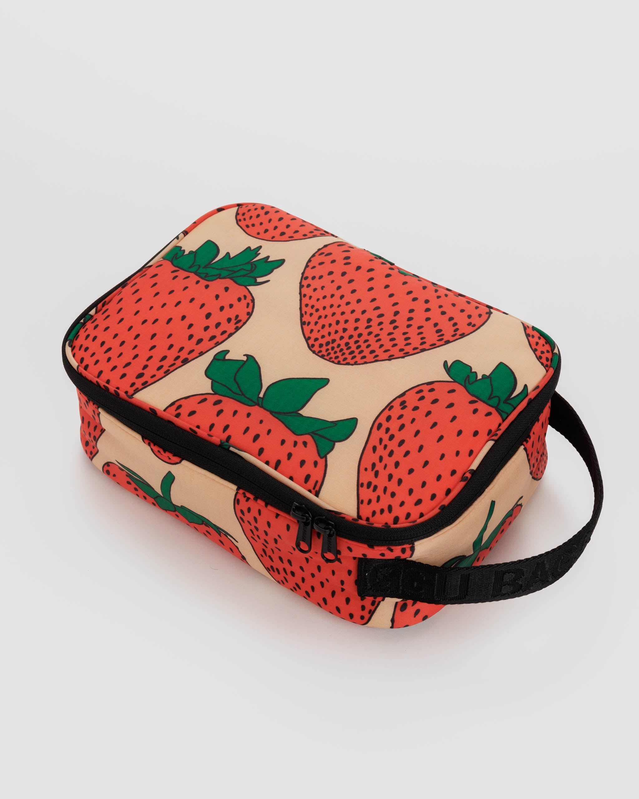 Strawberry Lunch Box | BAGGU | Insulated Lunch Bag