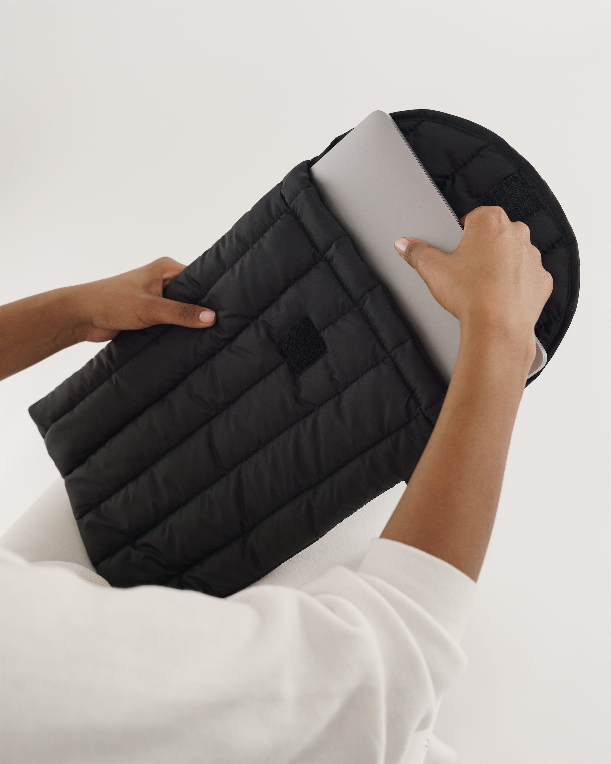Black 16" Puffy Laptop Sleeve | BAGGU | Laptop + Tablet Sleeves