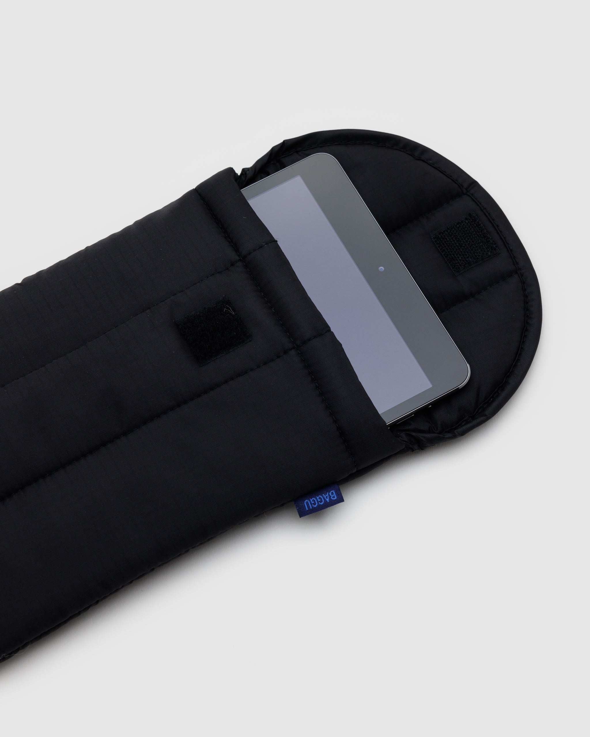 Black Puffy Tablet Sleeve 8" | BAGGU | Tablet Sleeve