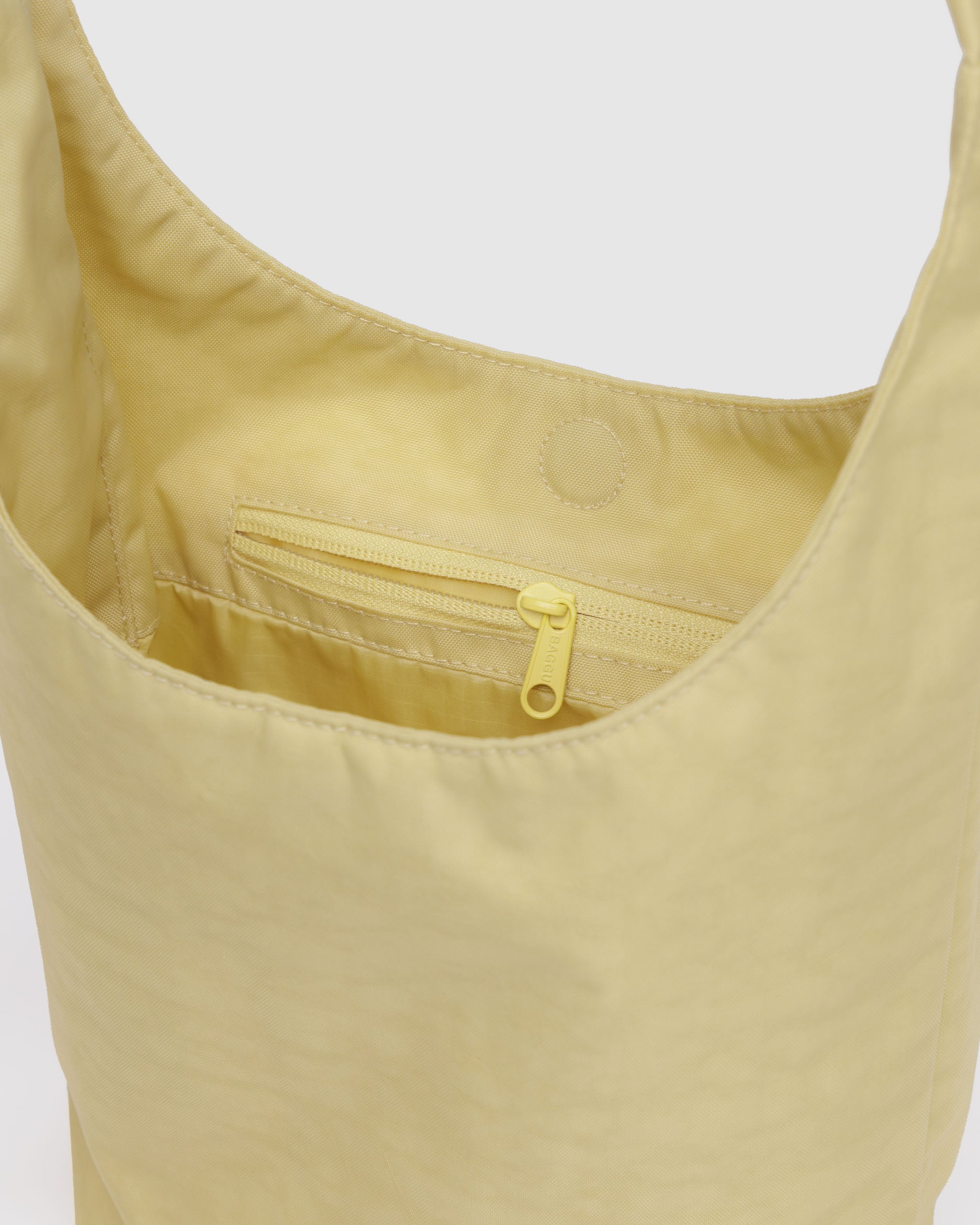 Butter Small Nylon Sling | BAGGU | Crossbody Bag