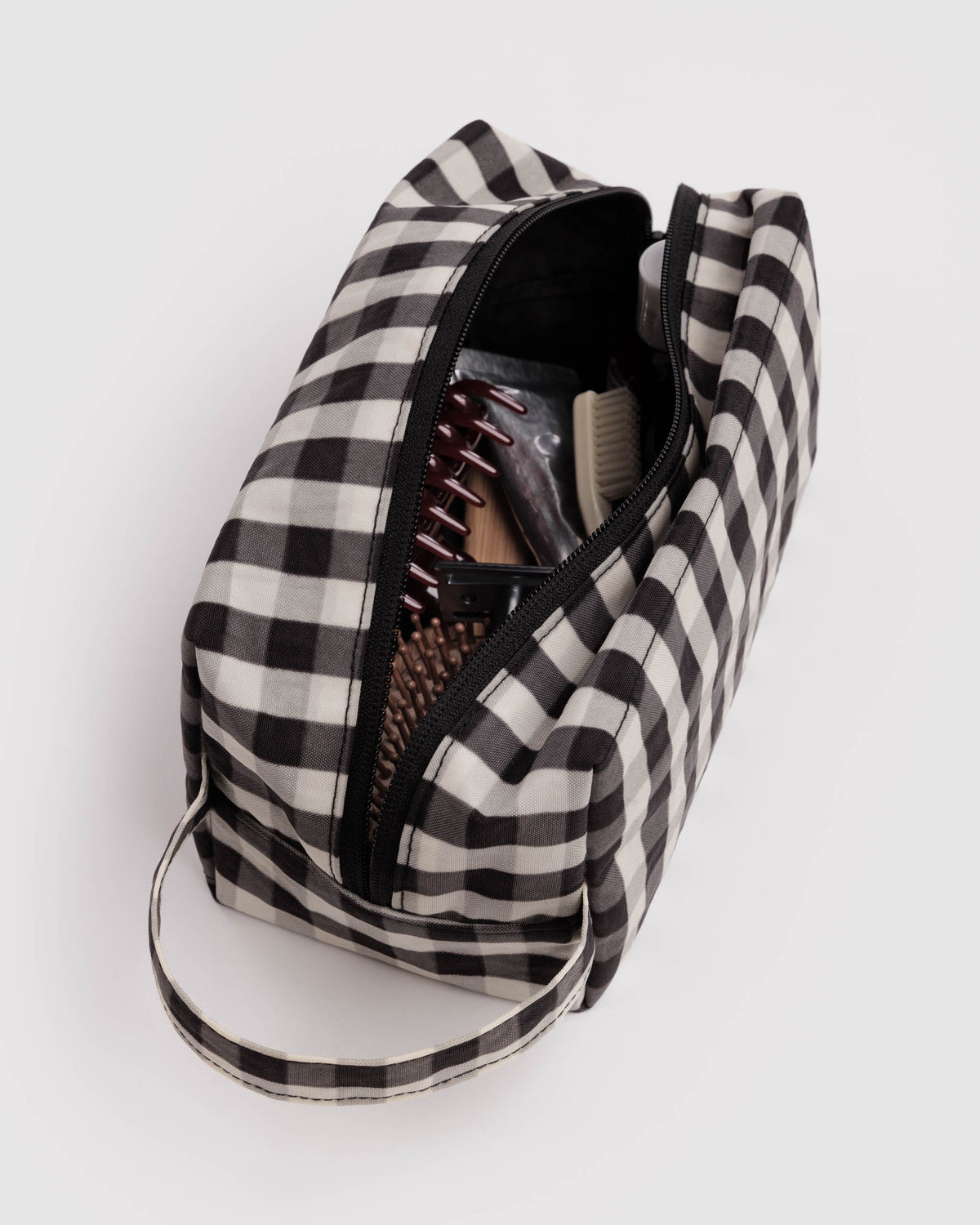 Black and Cream Gingham Dopp Kit | BAGGU | Dopp Kit