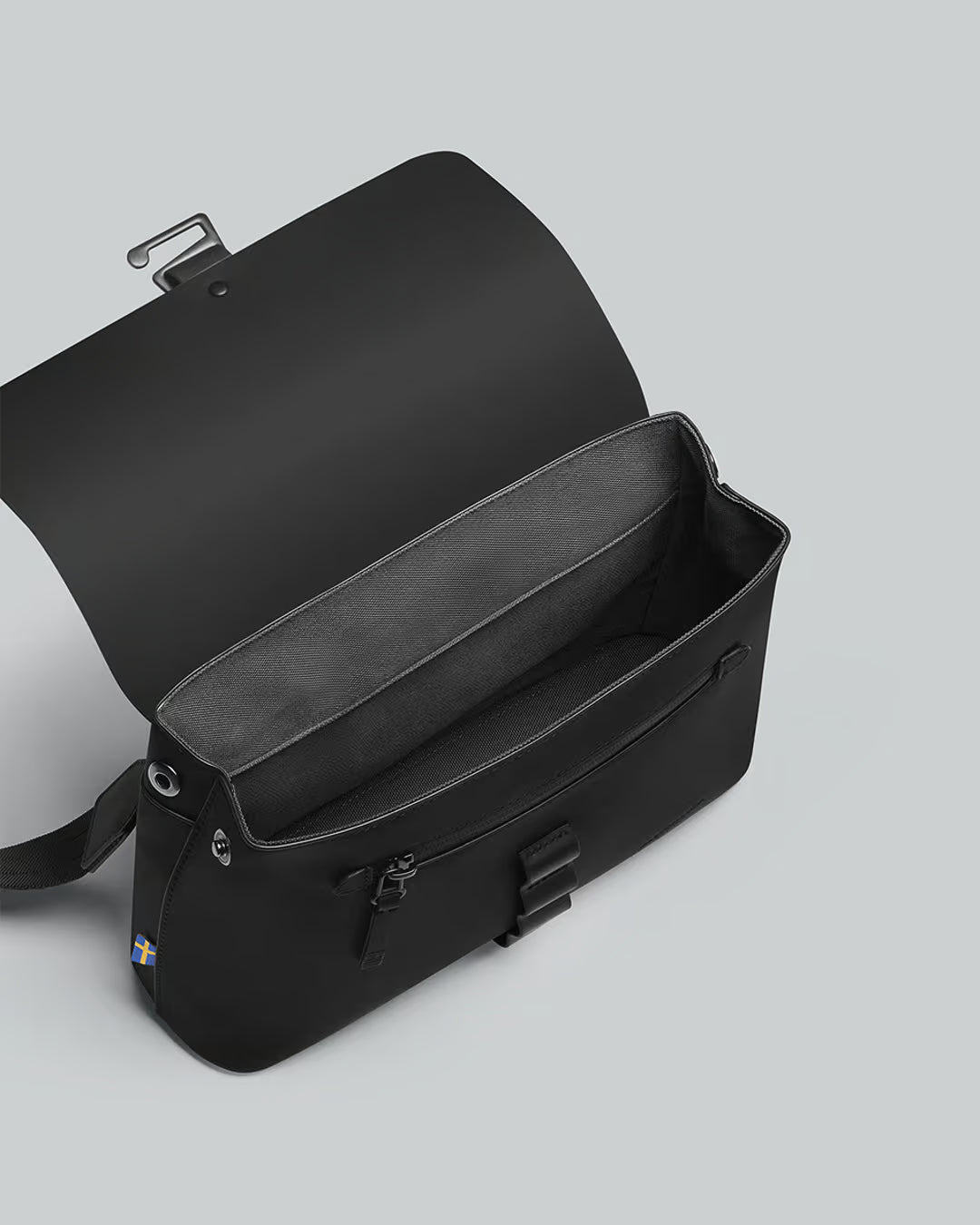 Black Medium Spläsh Waterproof Crossbody Bag Gaston Luga