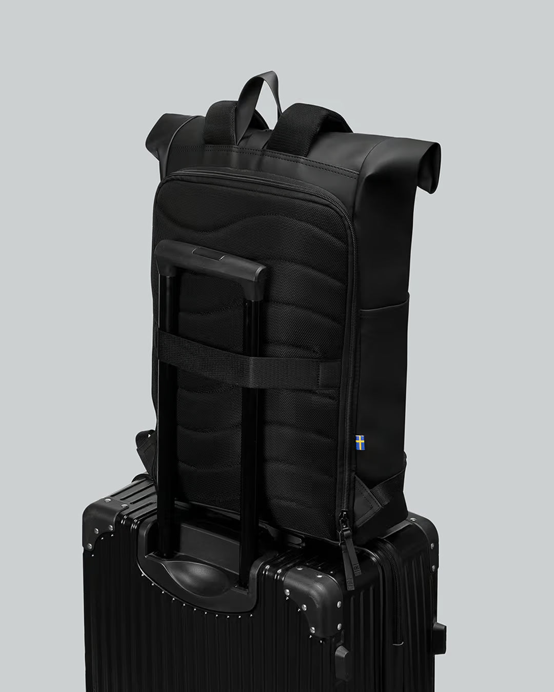 Black Spläsh Rolltop 16" Waterproof Backpack Gaston Luga