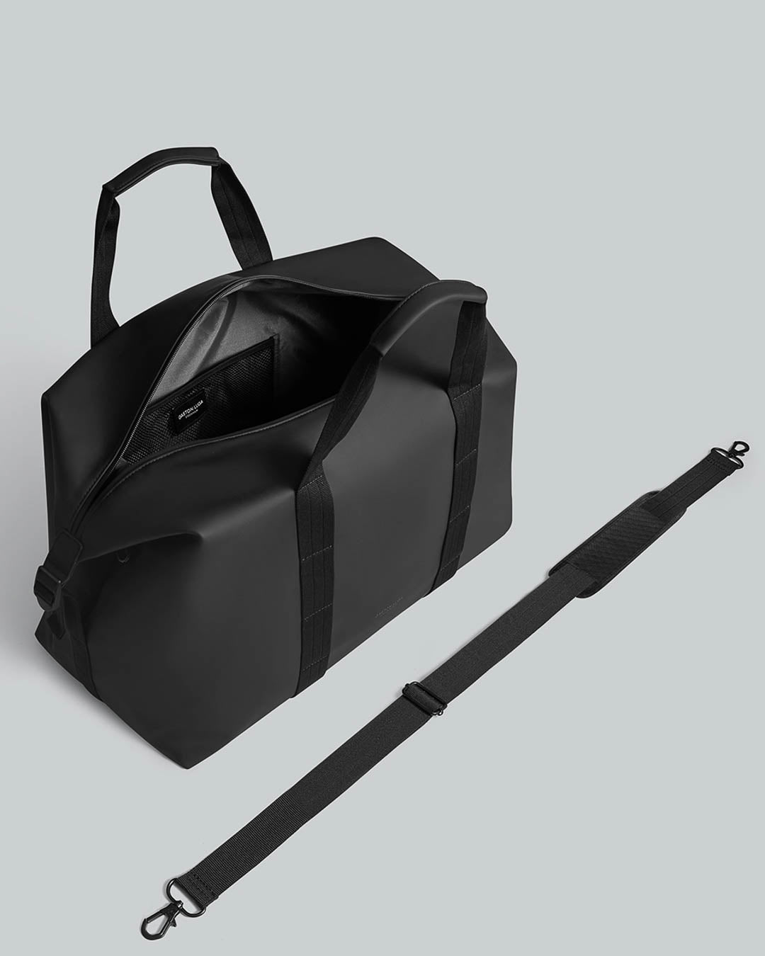 Black Däsh Waterproof Weekender