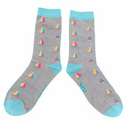 Pair of men’s socks in grey with a sailing boat pattern 