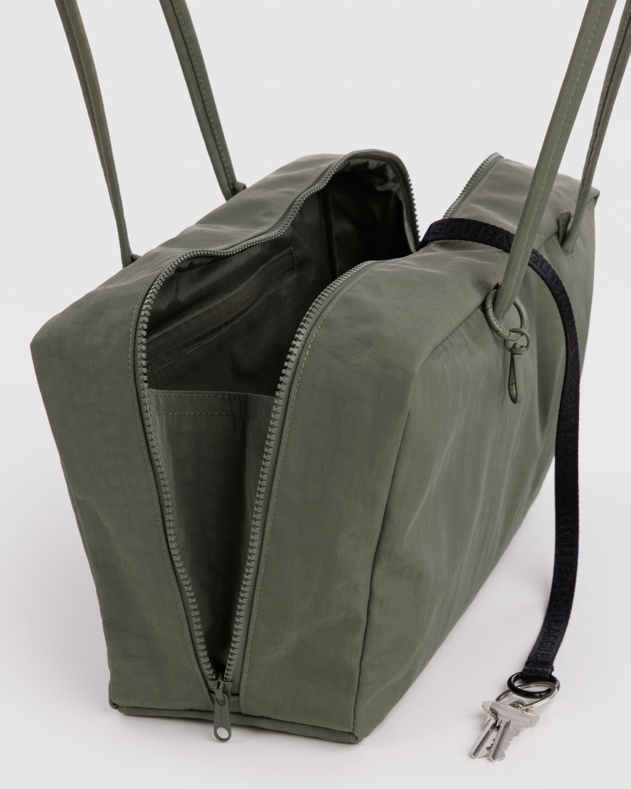 Caper Medium Nylon Bowler Bag BAGGU