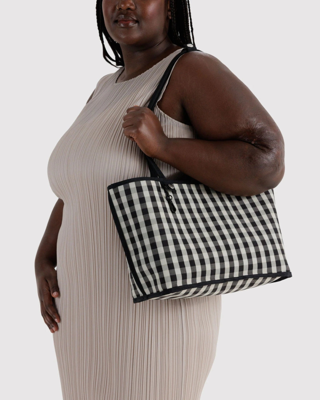 Black Mix Medium Nylon Reversible Tote | BAGGU | Medium Nylon Reversible Tote