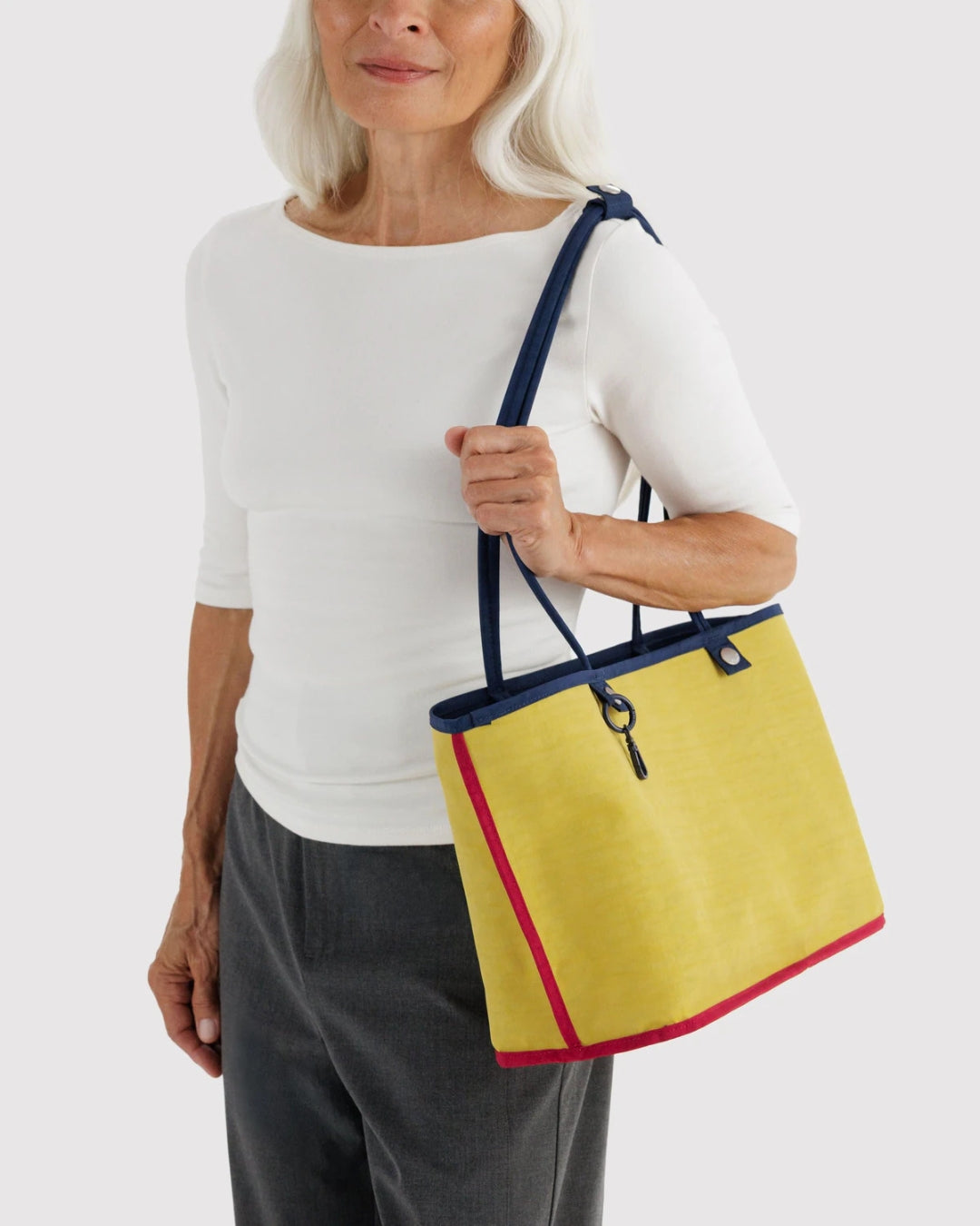 Navy Mix Medium Nylon Reversible Tote | BAGGU | Medium Nylon Reversible Tote