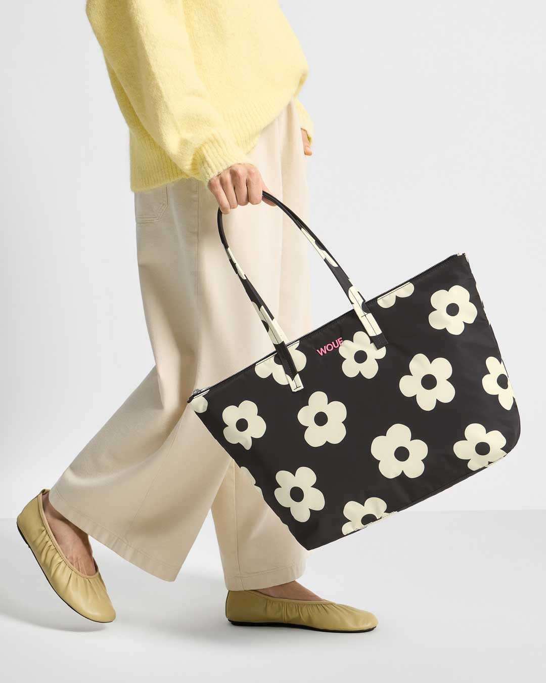 Night Daisy Shopper Tote Bag WOUF