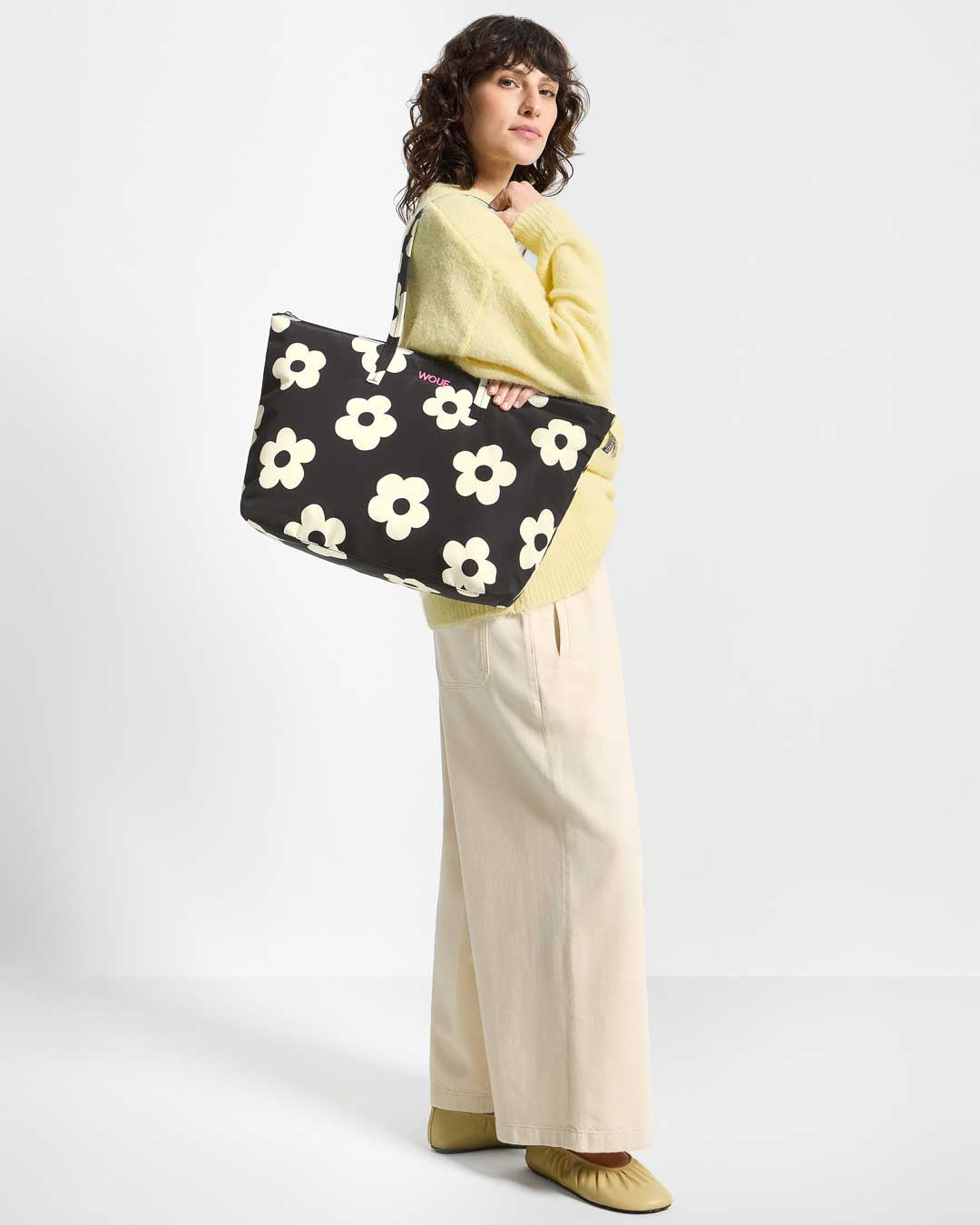 Night Daisy Shopper Tote Bag WOUF