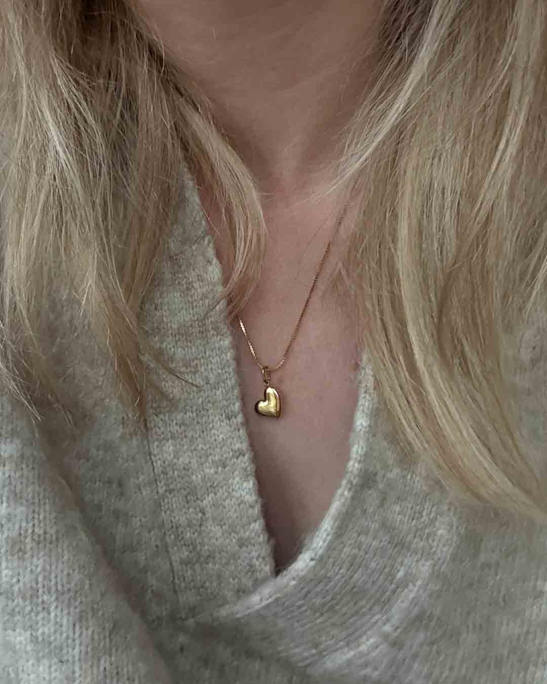 Gold Tiny Heart Necklace