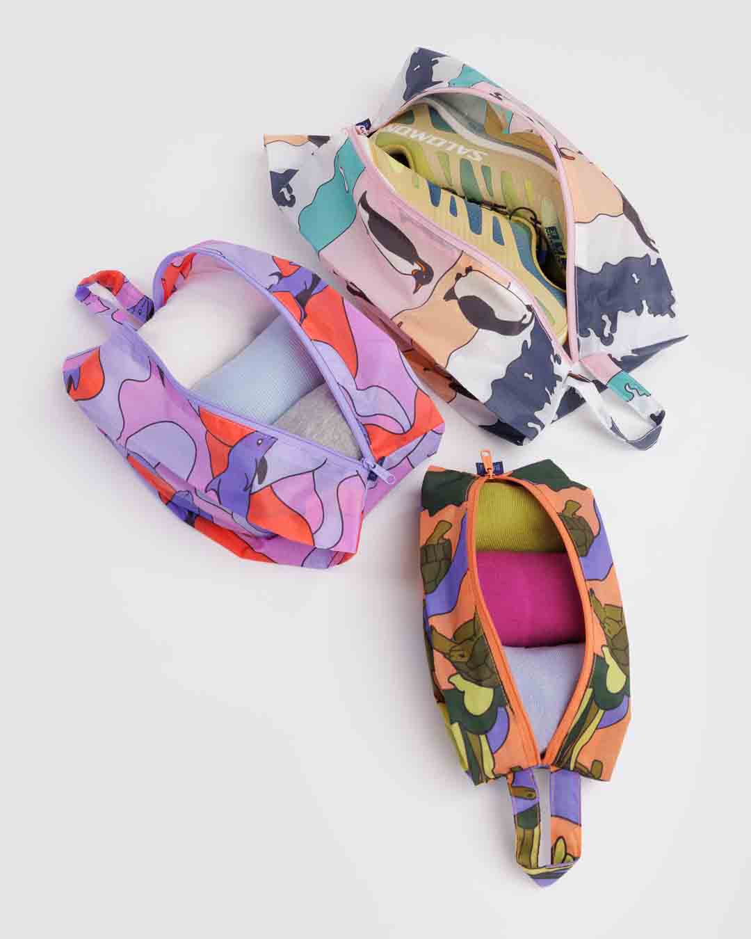Vacation Animals 3D Zip Set