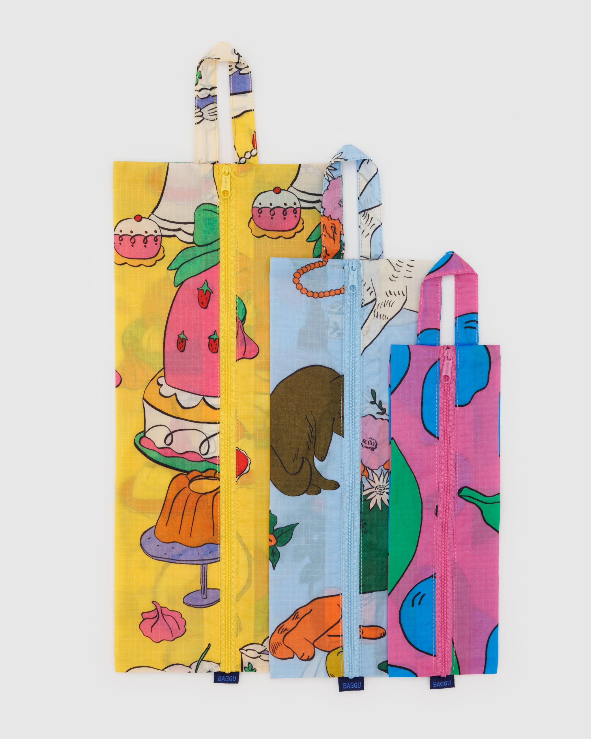 A BAGGU 3D Zip Set in Still Life laid flat