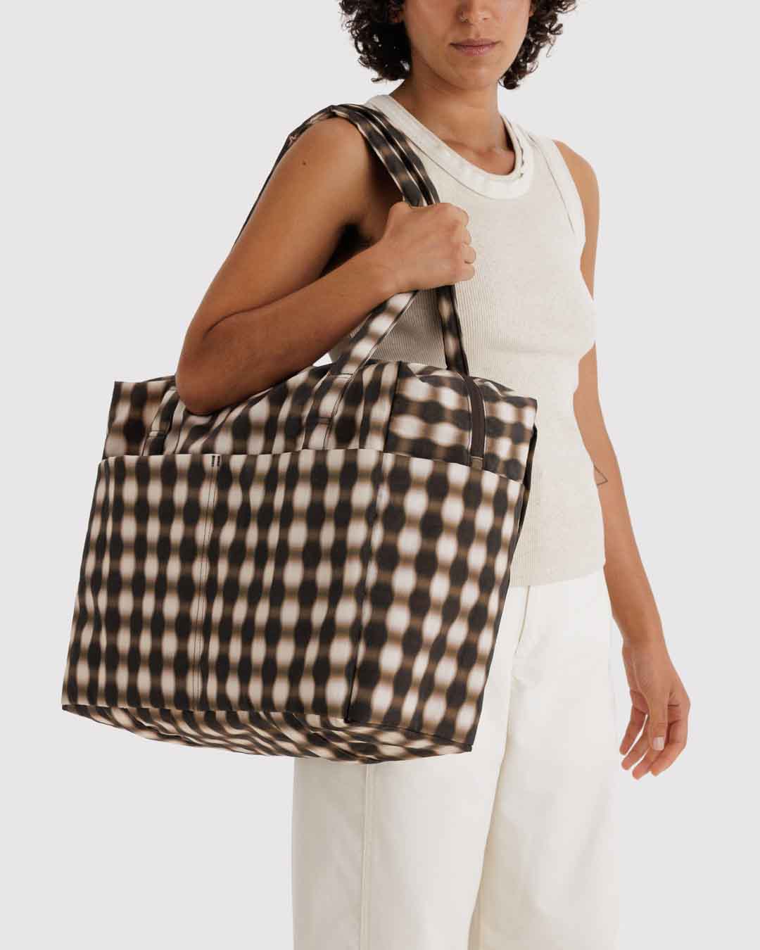 Blurred Gingham Brown Cloud Carry-on