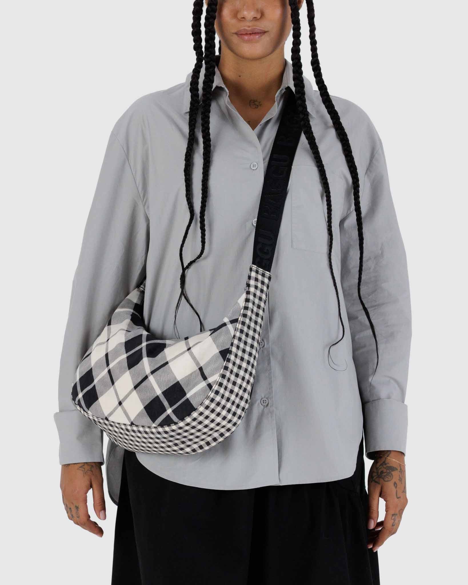 BAGGU Mixed Plaid medium nylon crescent bag | BAGGU | Crossbody Bag