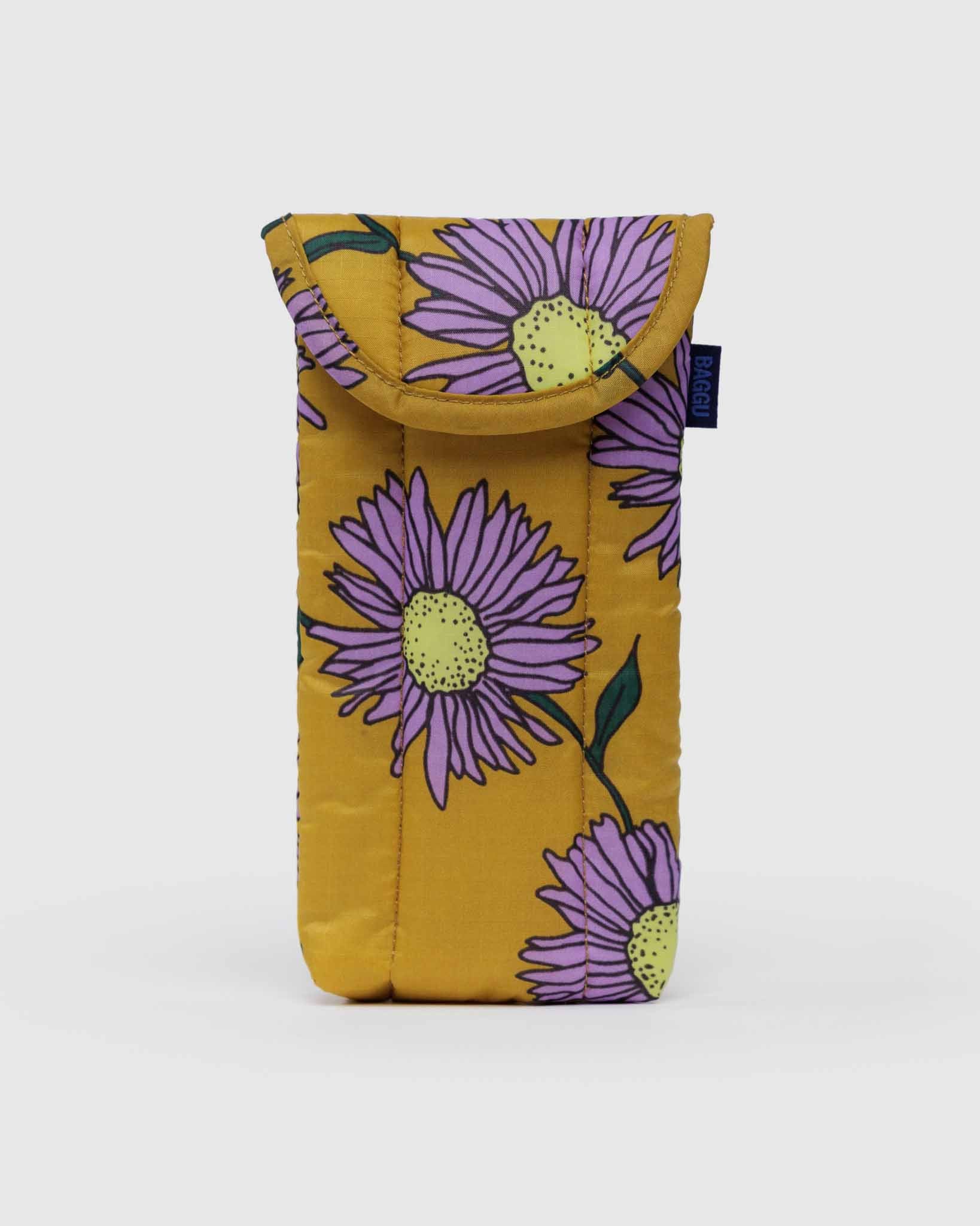 Daisy Chain puffy glasses sleeve BAGGU
