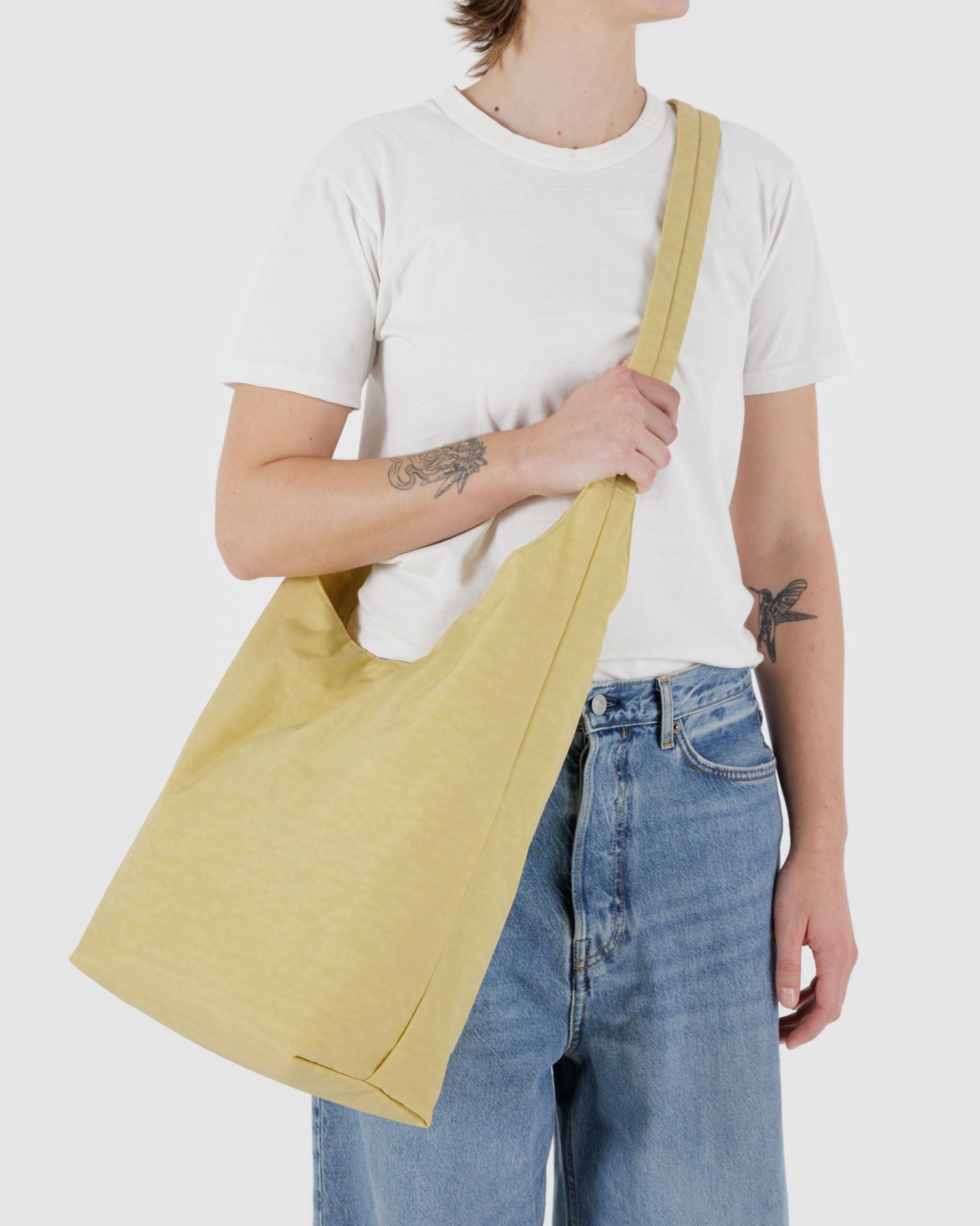 Butter Large Nylon Sling | BAGGU