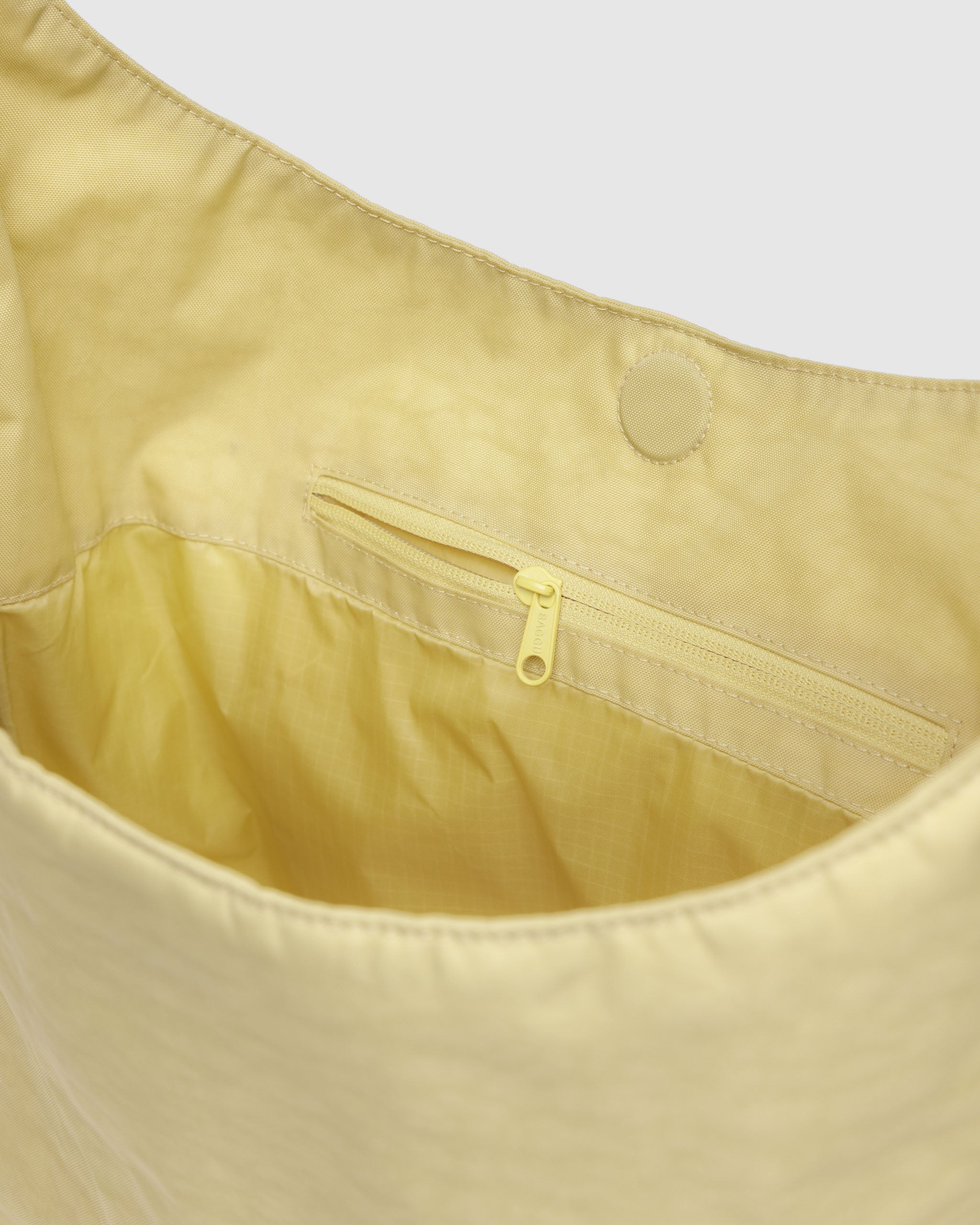 Butter Large Nylon Sling | BAGGU