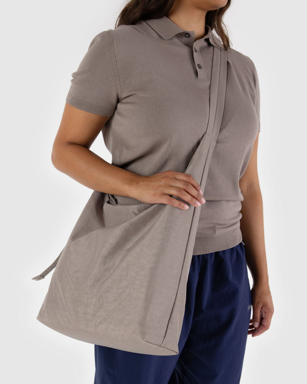Dove sling pack shop