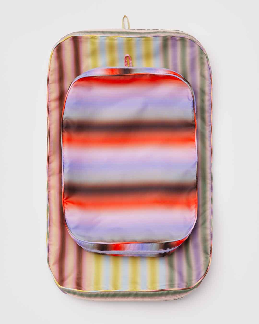 Gradient Stripes Large Packing Cube Set