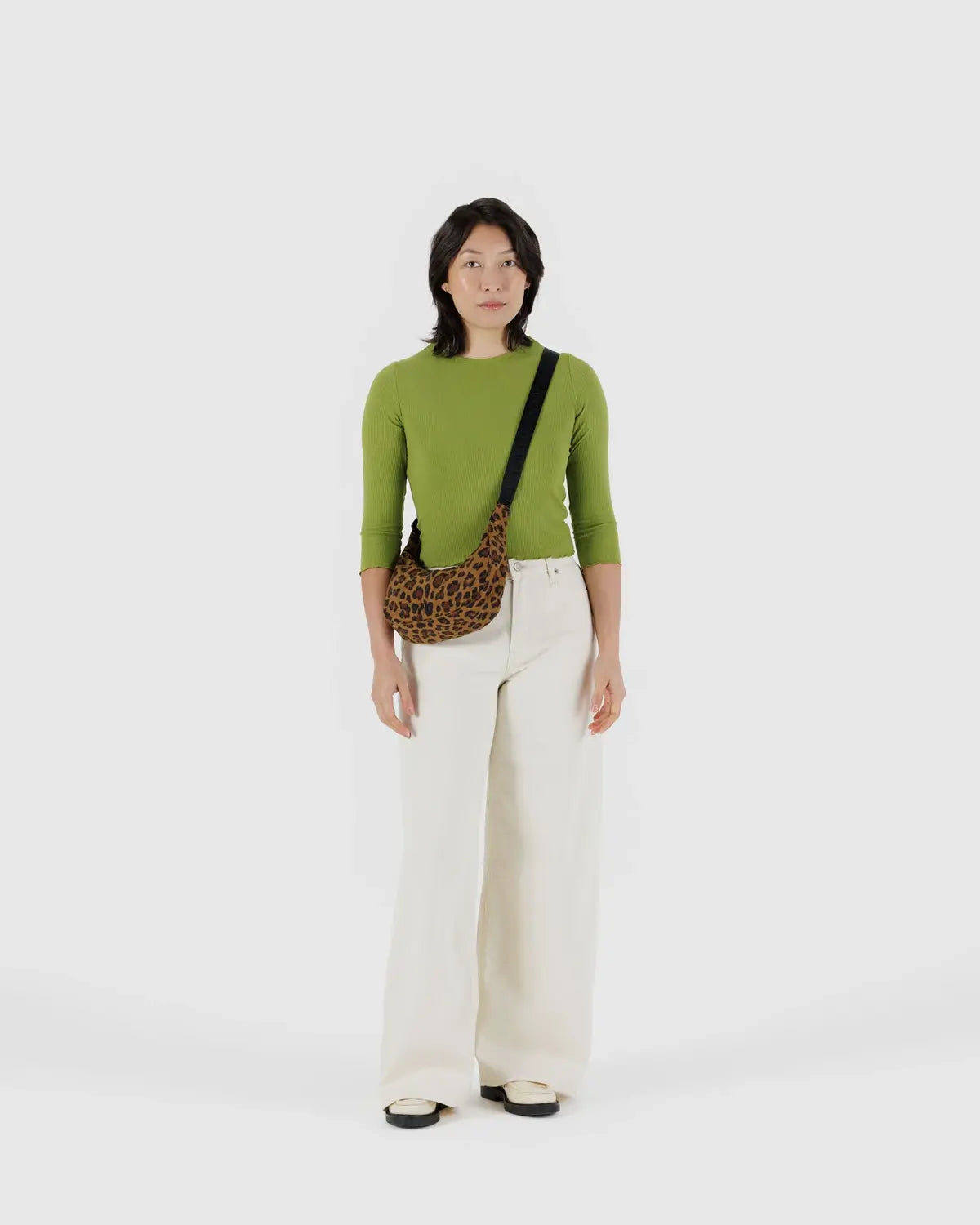 Baggu small crescent bag in leopard