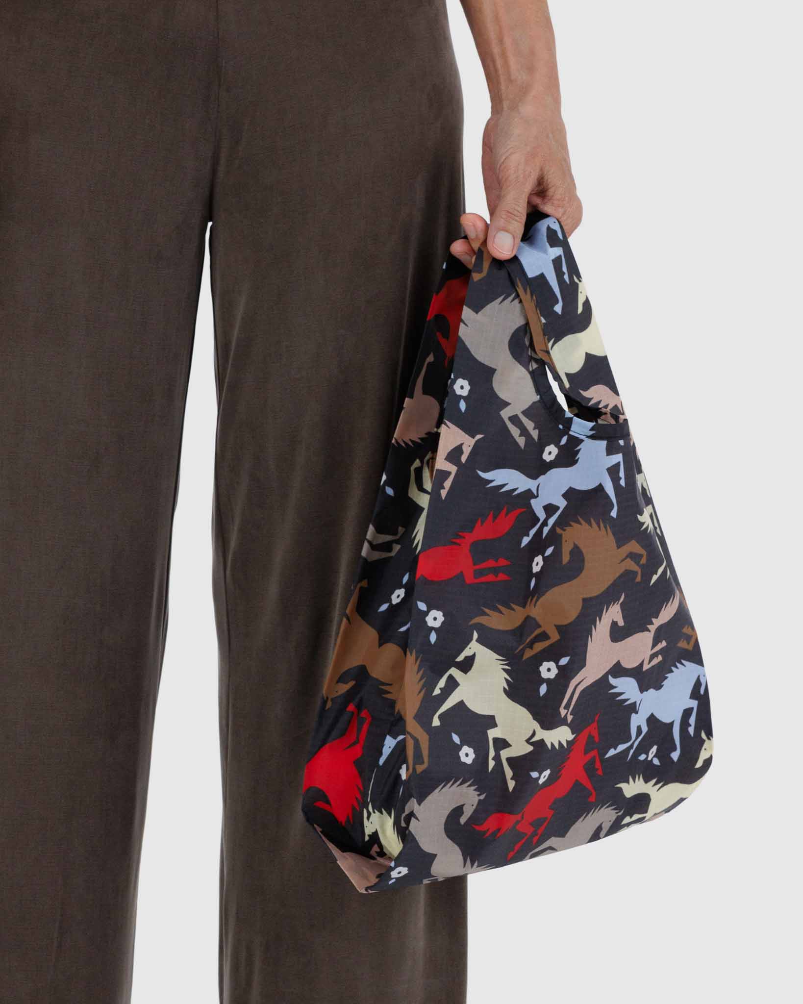 Horse Cut-Outs baby BAGGU