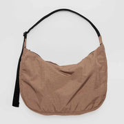 A large Crescent Bag from Baggu in Cocoa