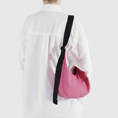 Azalea Pink | Medium Crescent Bag | Baggu