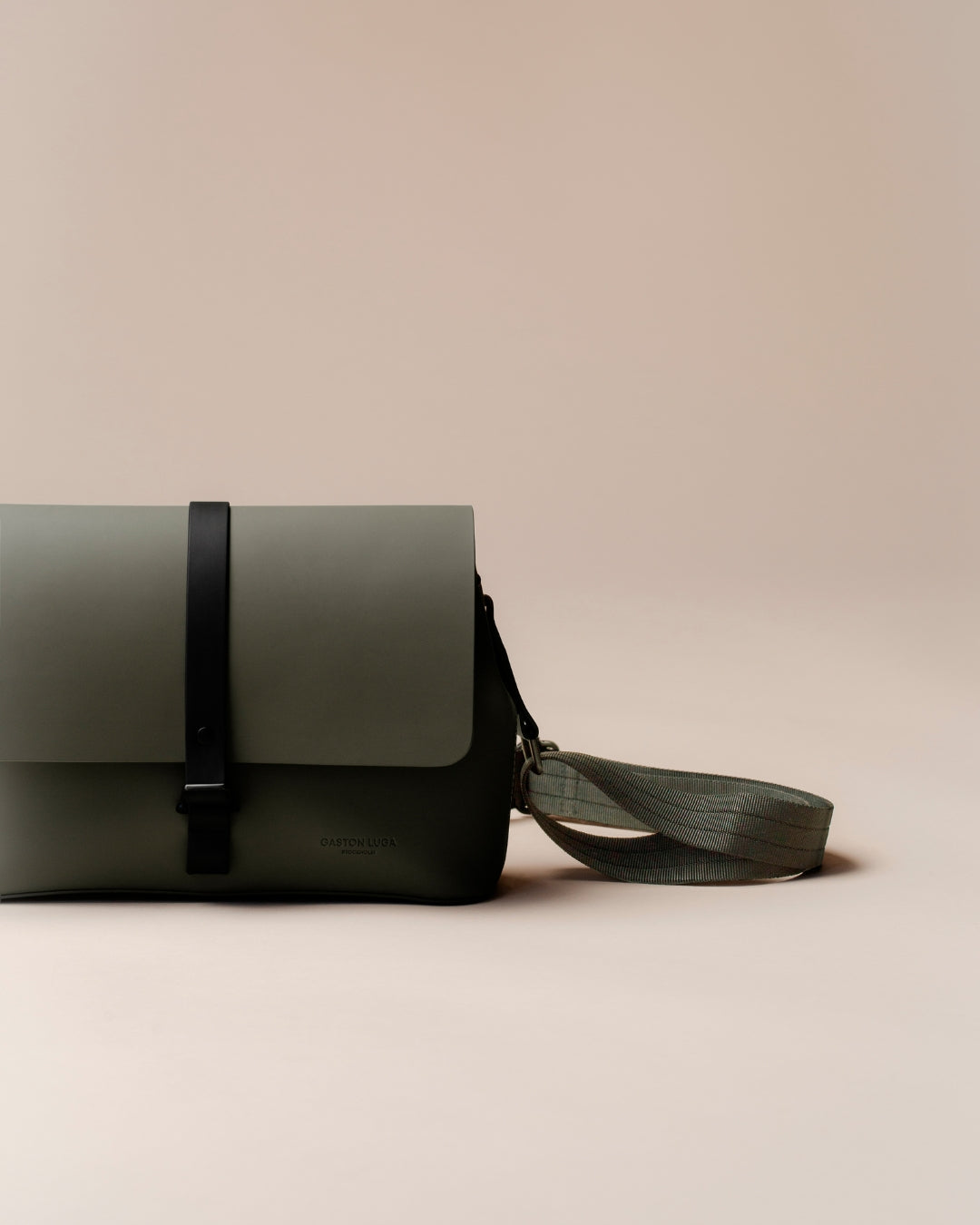 Olive Spläsh Waterproof Crossbody Bag
