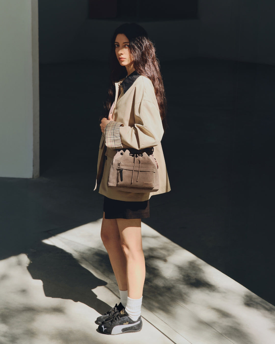 Weave Dusty Brown Spläsh Bucket Waterproof Crossbody Bag