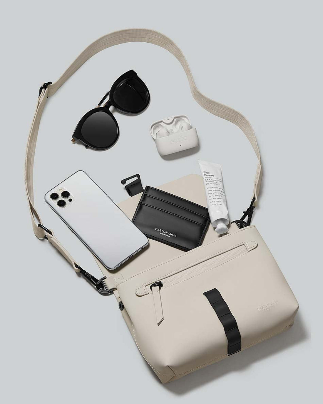 Cloud Cream Spläsh Waterproof Crossbody Bag