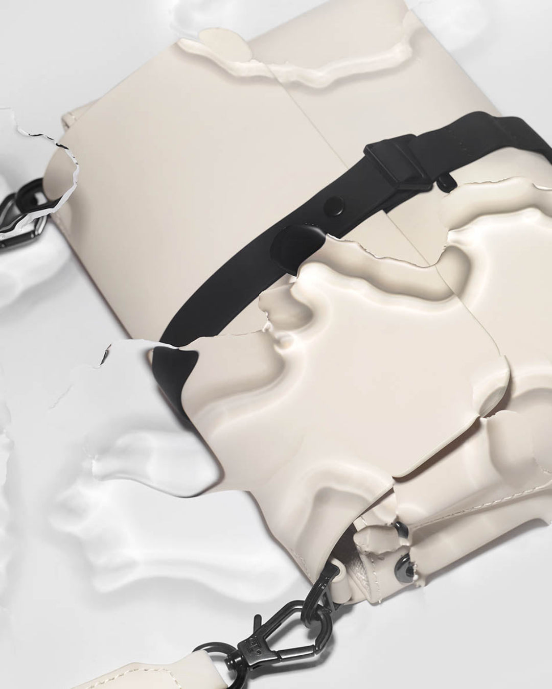 Cloud Cream Spläsh Waterproof Crossbody Bag