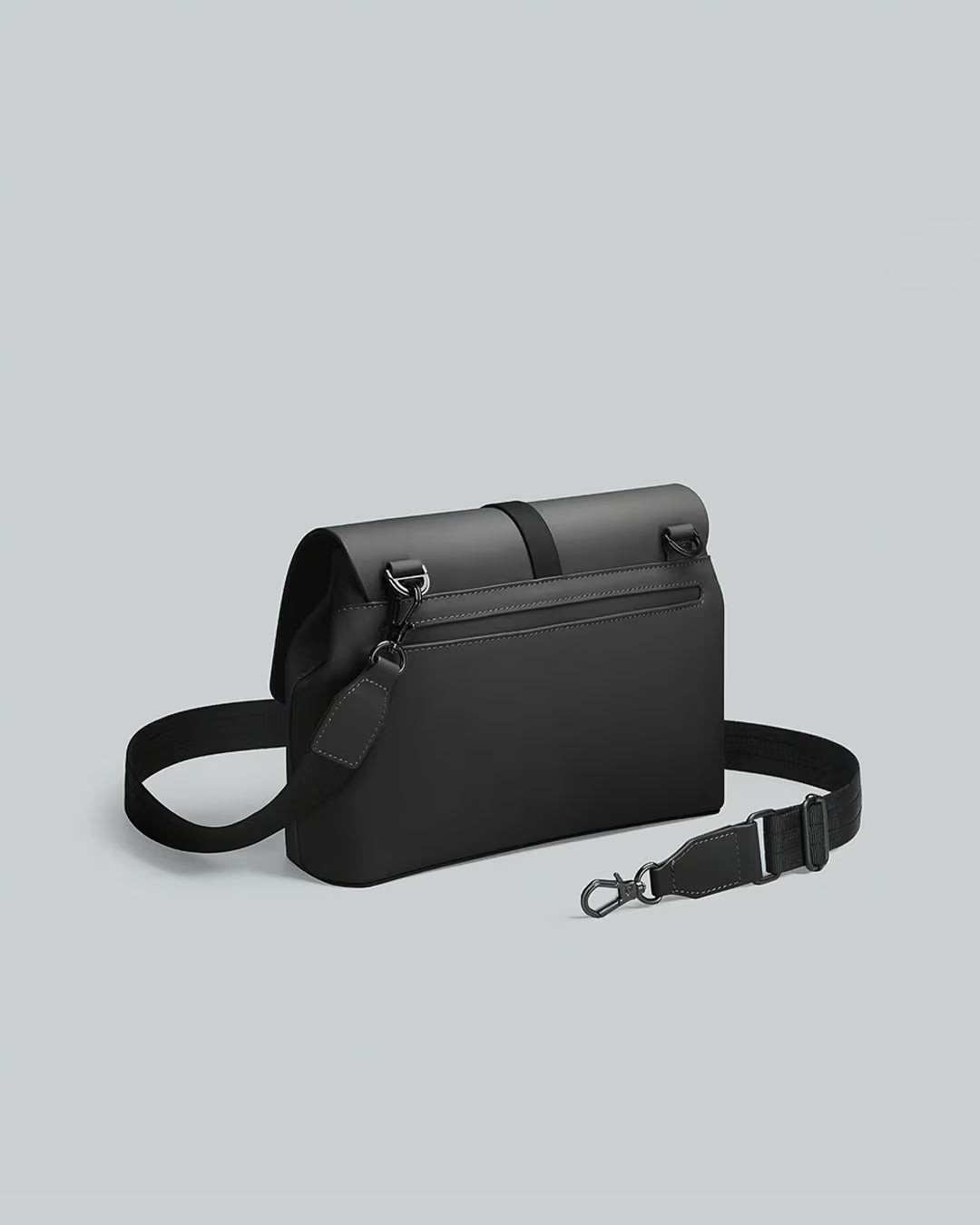 Black Medium Spläsh Waterproof Crossbody Bag Gaston Luga