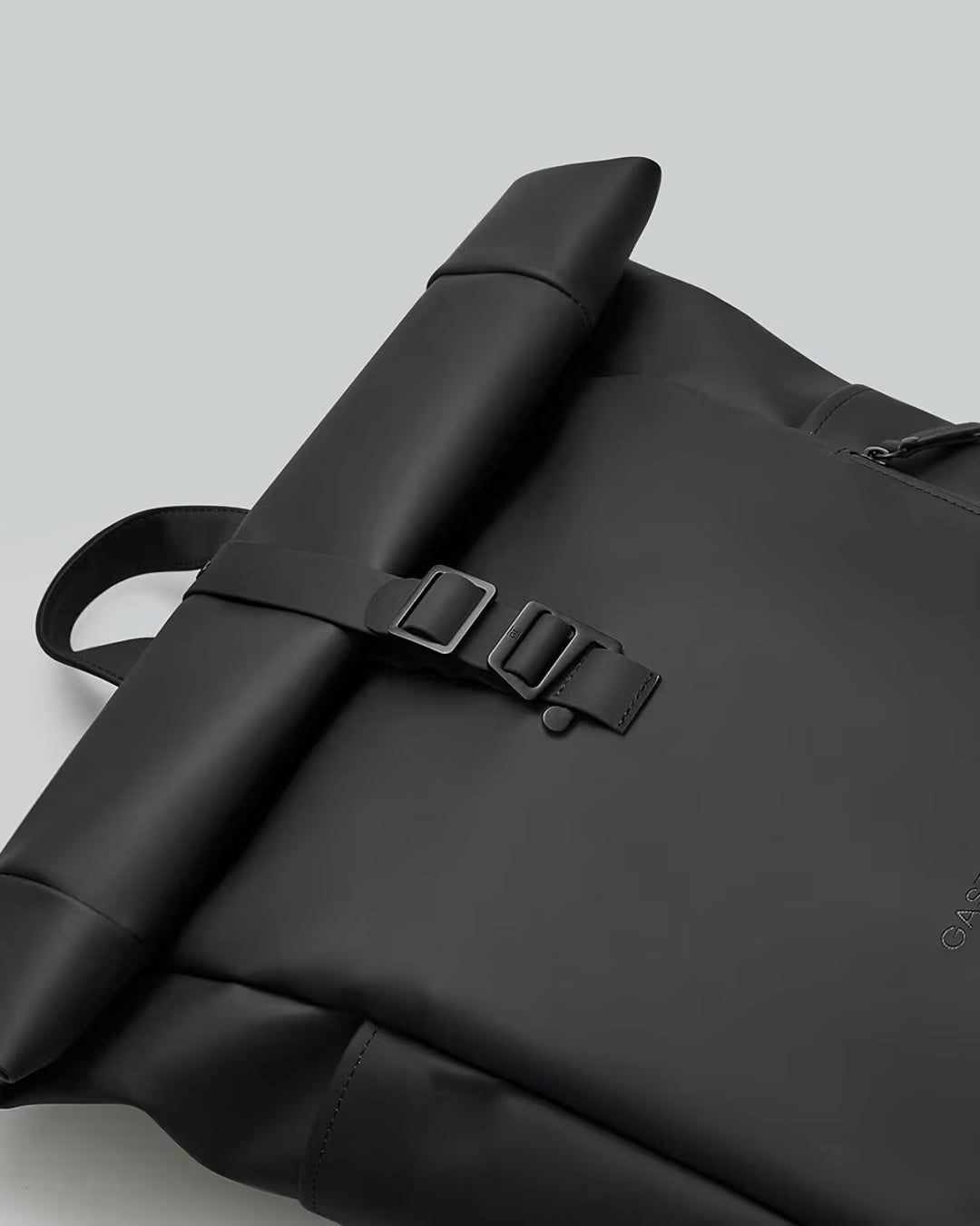 Black Spläsh Rolltop 16" Waterproof Backpack Gaston Luga