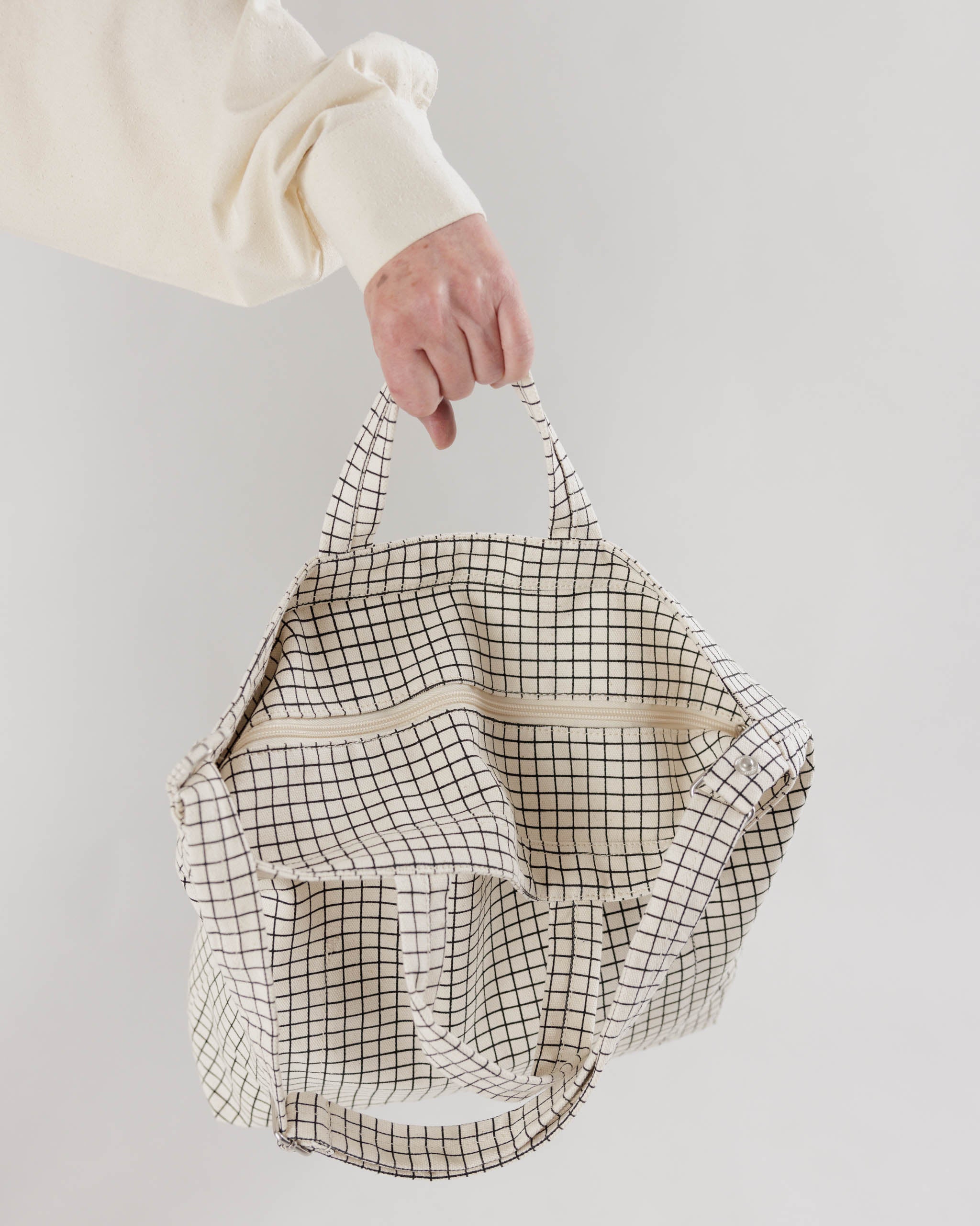 BAGGU | Natural Grid Horizontal Zip Duck Bag | Canvas Tote Bag