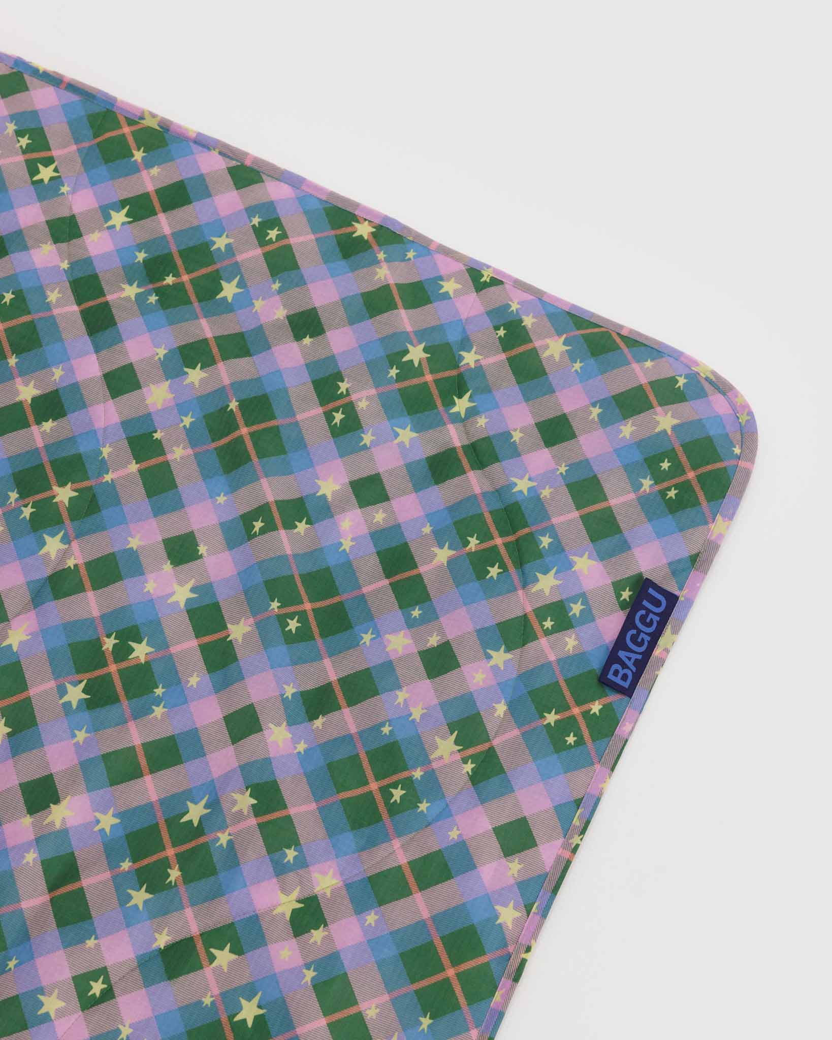 Green Star Plaid Puffy Picnic Blanket BAGGU | BAGGU | Blanket