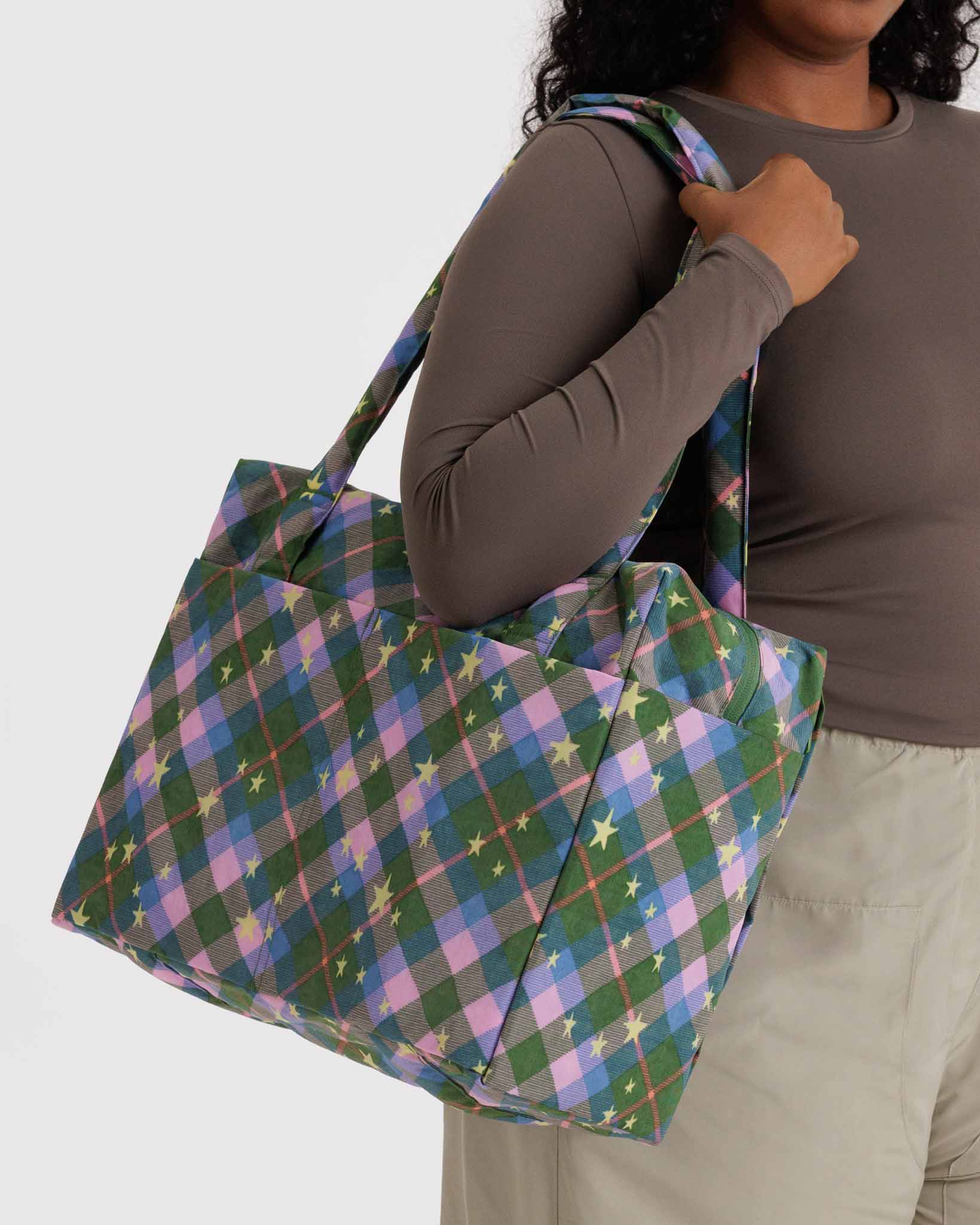 Green Star Plaid Small Cloud Carry-On BAGGU | BAGGU | Travel Bag