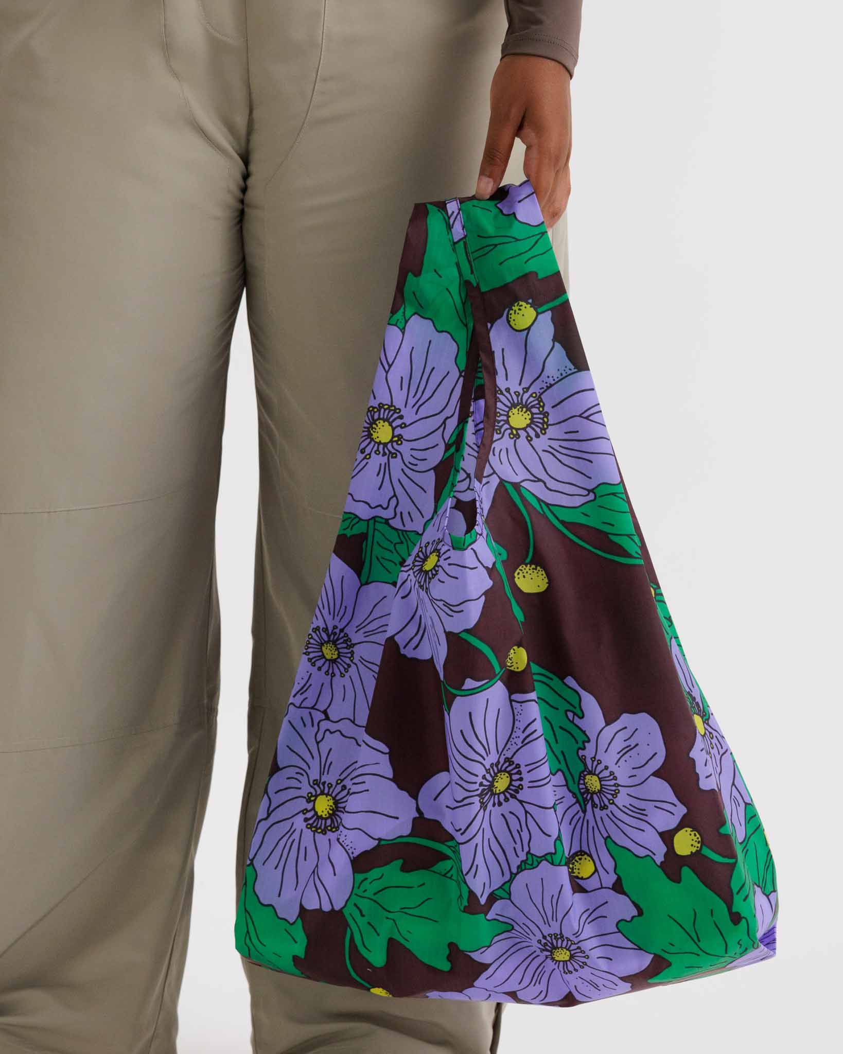 Maroon Poppy Standard Baggu BAGGU