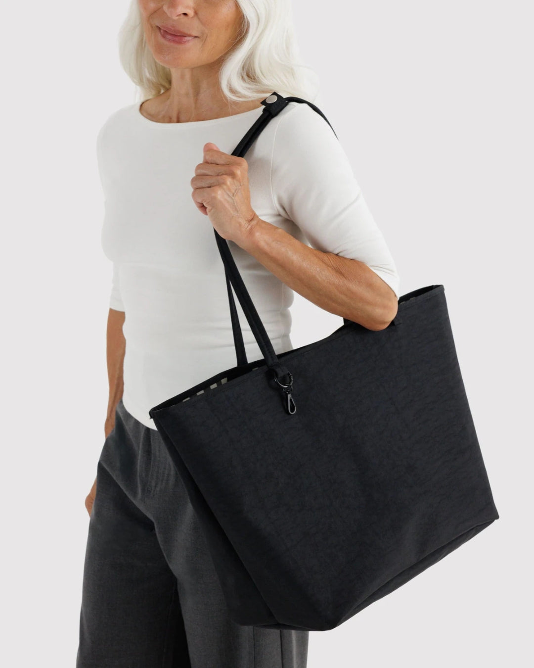 Black Mix Large Nylon Reversible Tote | BAGGU | Large Nylon Reversible Tote