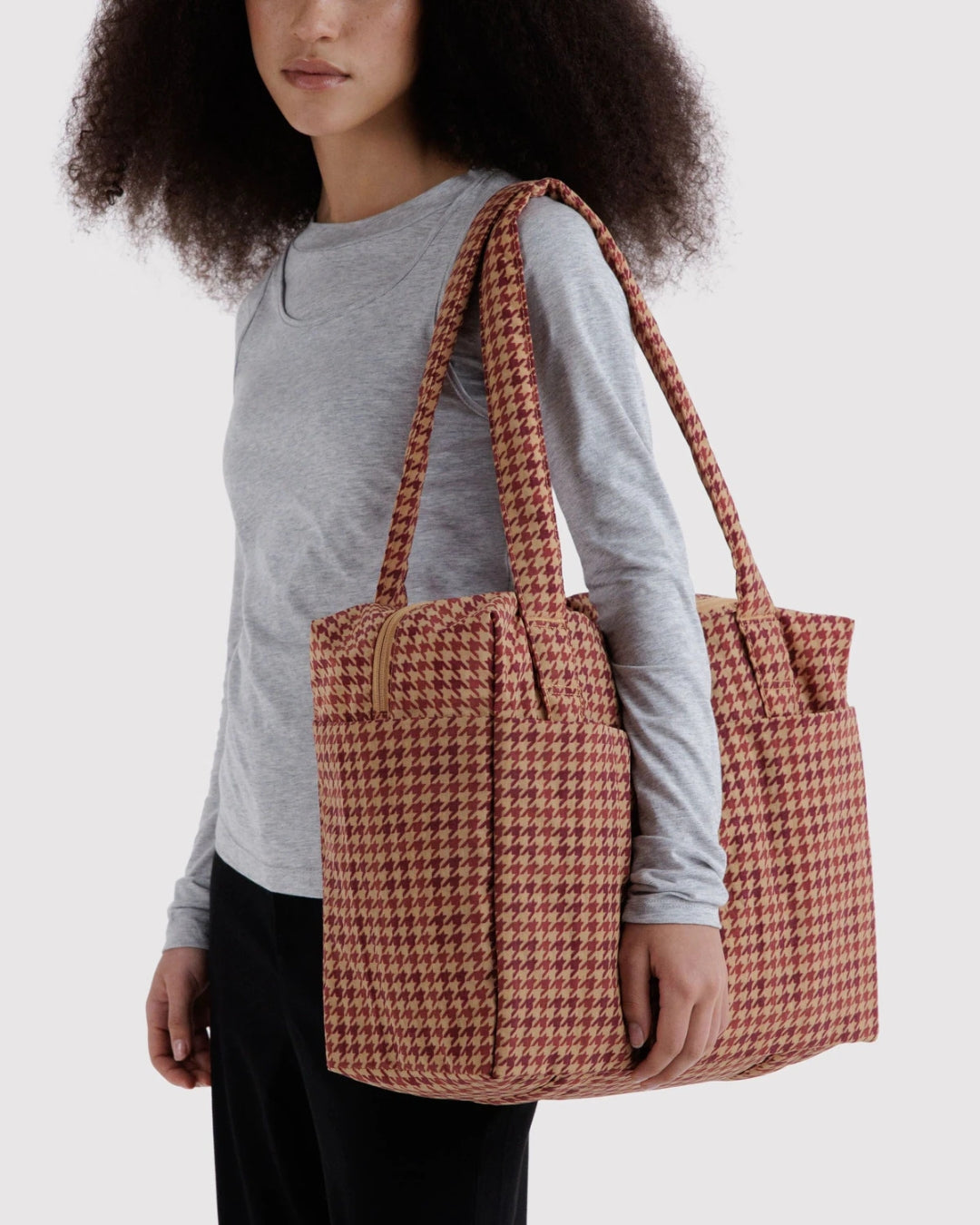 Tan Houndstooth Small Cloud Carry-On | BAGGU | Small Cloud Carry-On