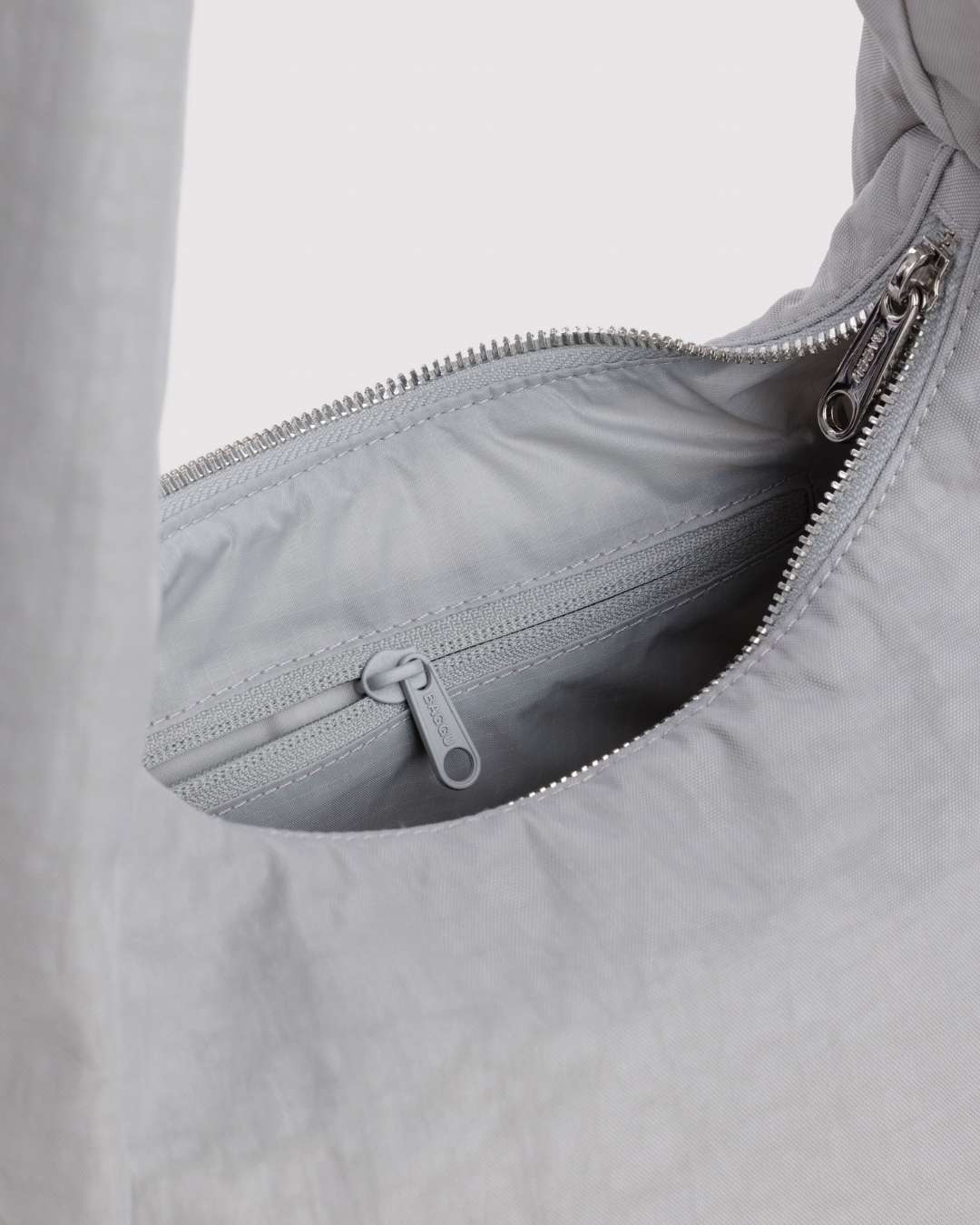 Fog Small Nylon Meringue Bag