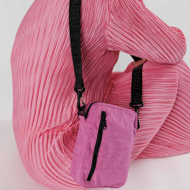 Sport crossbody bag best sale pink