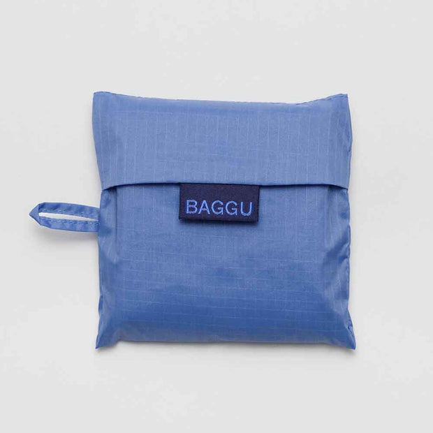 A Pansy Blue Standard Baggu in pouch