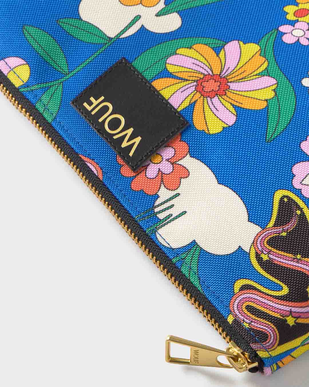 Happyland XL Pouch Bag