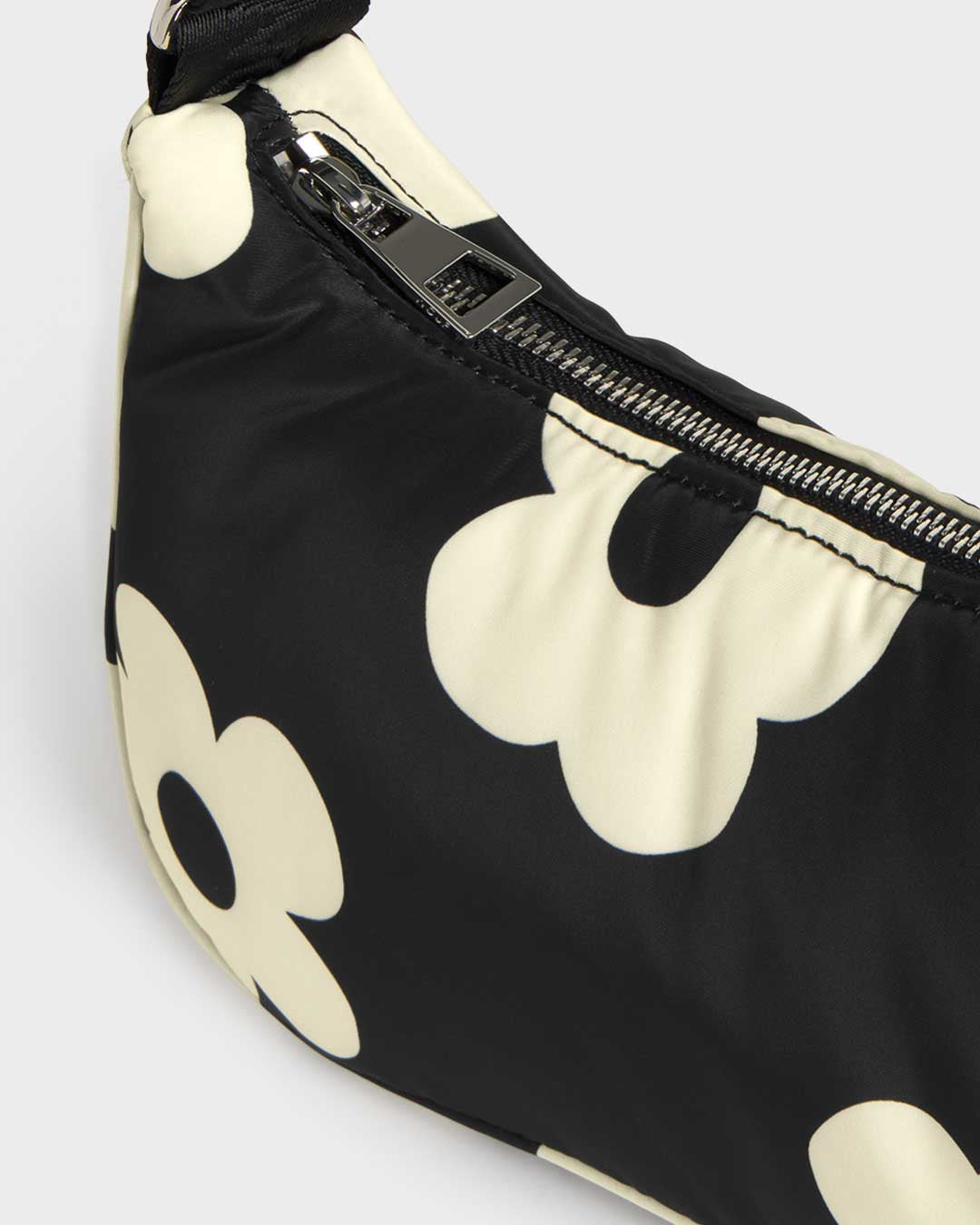 Night Daisy Shoulder Bag WOUF